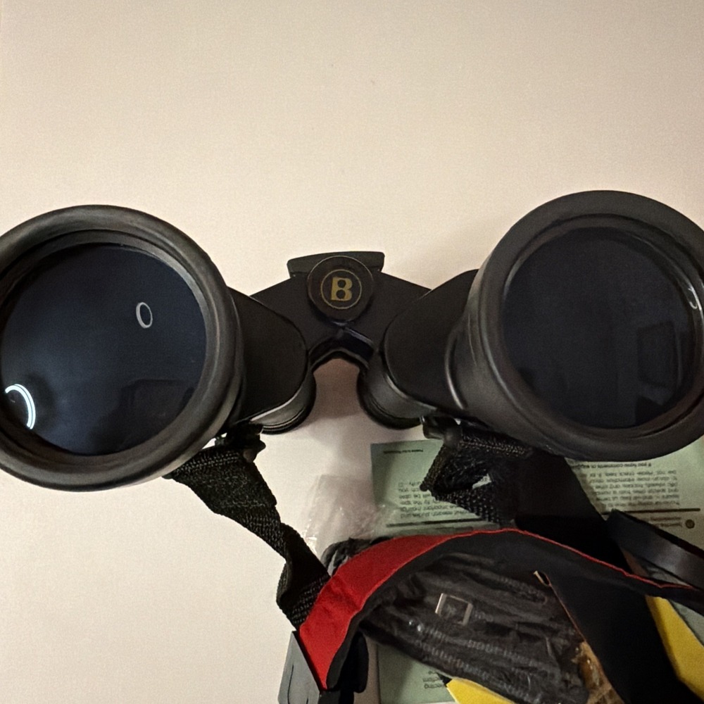 Bushnell PowerView 13-1056 Wide Angle Binoculars Black 10x50 341ft at 1000yds - Picture 8 of 11